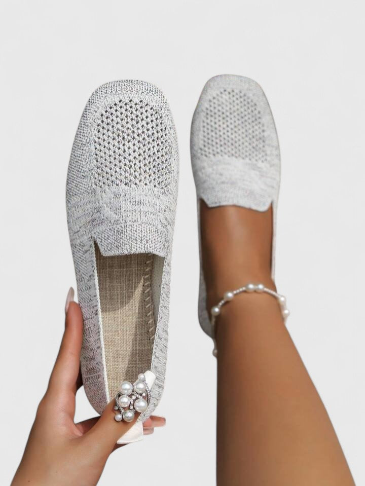 White / 12 US | 43 EU