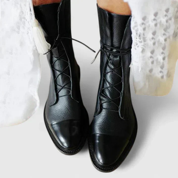 Black / 11 US | 42 EU