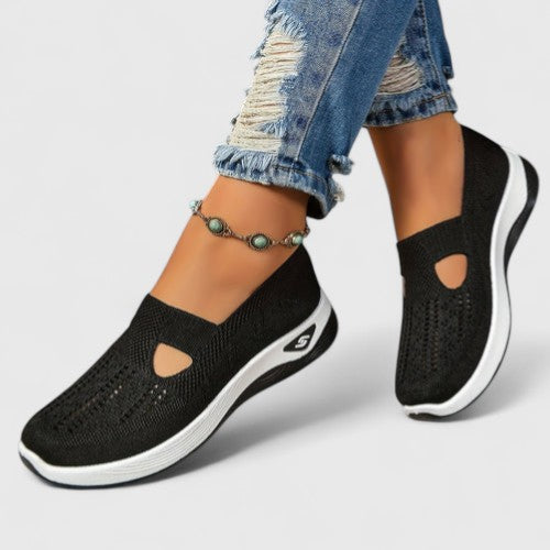 Black / 12 US | 43 EU