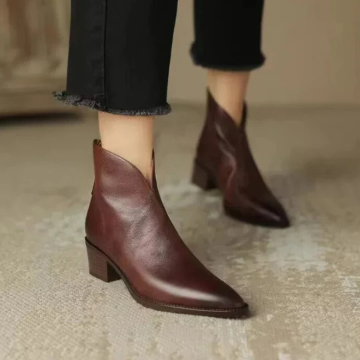 Brown / 12 US | 43 EU