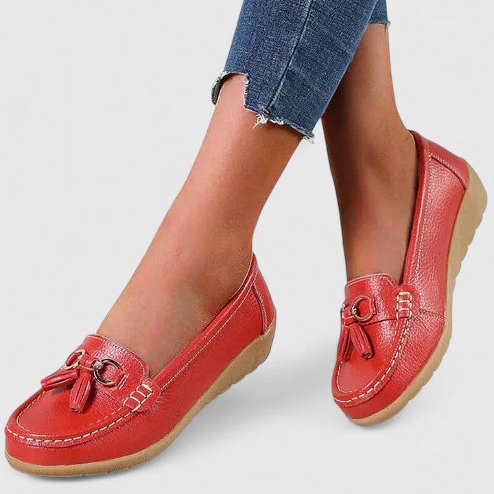 Red / 12 US | 43 EU