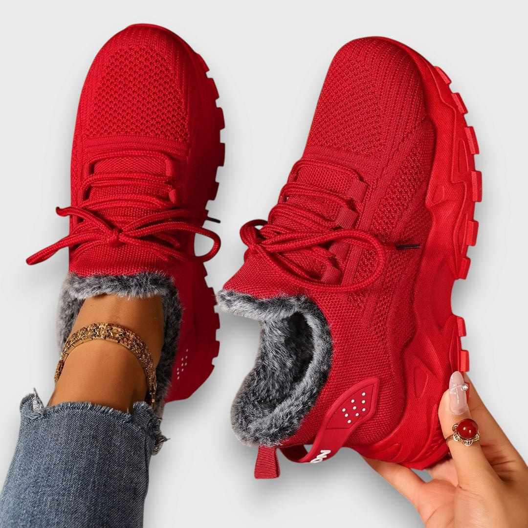 Red / 12 US | 43 EU