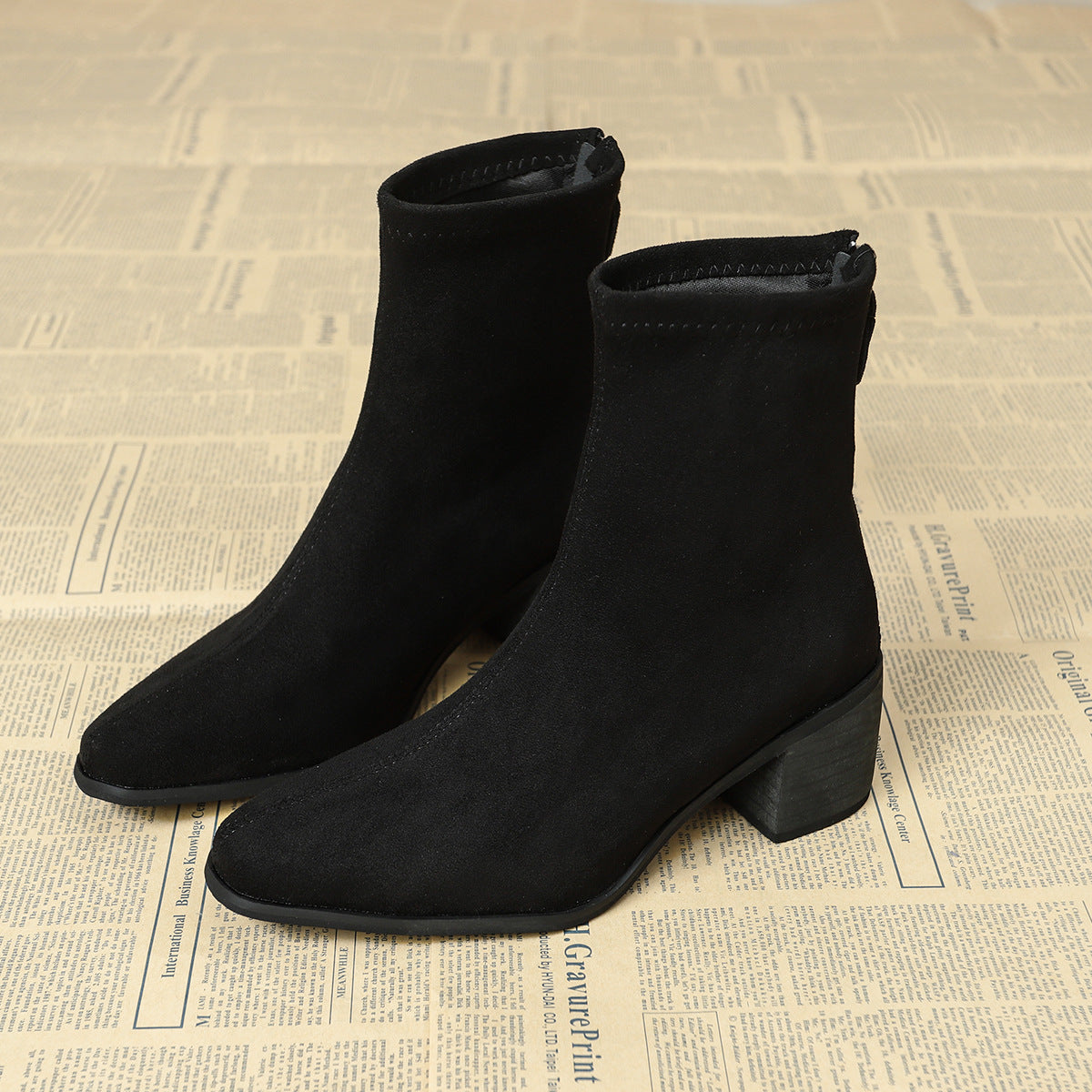 Black / 12 US | 43 EU