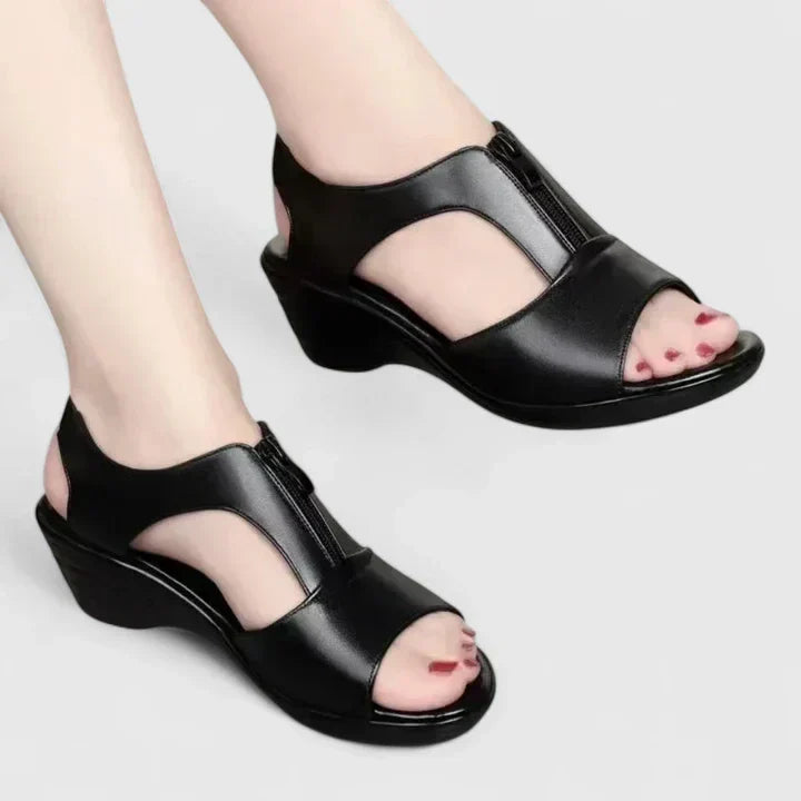 Black / 11 US | 42 EU