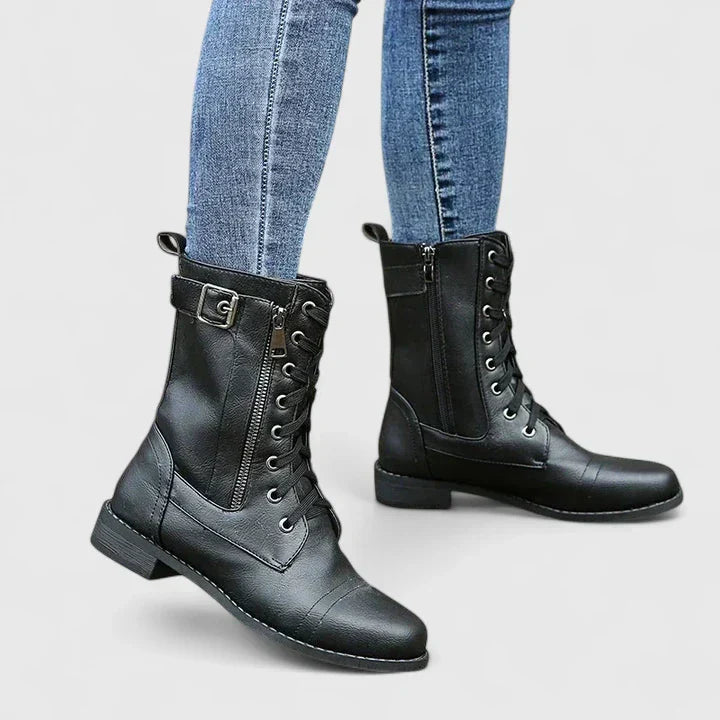 Black / 12 US
