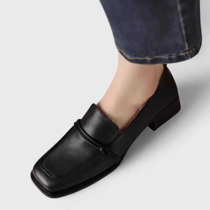 Black / 11 US | 42 EU