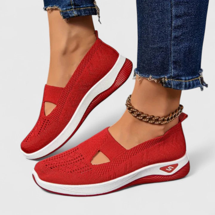Red / 12 US | 43 EU