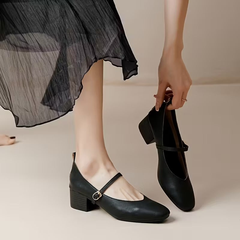 Black / 12 US | 43 EU